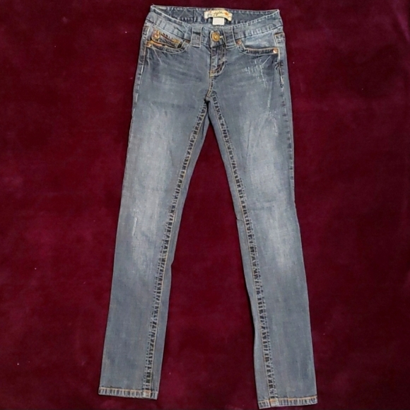 Skinny Jeans are BACK In-Fashion❗️ 2025 Trend Predictions are IN❗️Shop NOW❗️ - Picture 3 of 9